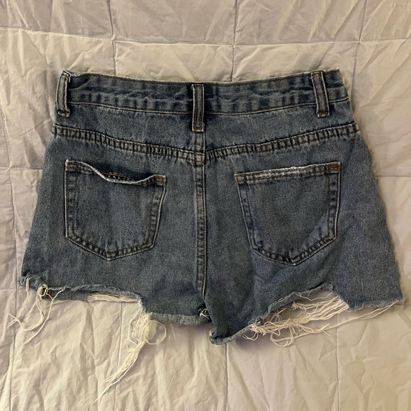 Super cute summer shorts - Picture 3 of 3